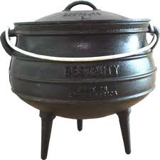 Potjiekos 3 legs, No 3 - 7.8 Litre (H: 10.75"; W: 11.5")